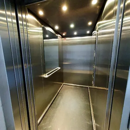 Apartmán 24h With Free Garage And Ac Jagielly 5 *